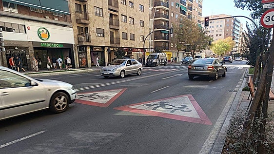 Cámaras y la nueva zona azul cambian en Salamanca el conflictivo aparcamiento escolar: dónde aparcar sin miedo a multas