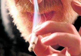 Viele Menschen nehmen sich jedes Jahr zu Neujahr vor, mit dem Rauchen aufzuhören.