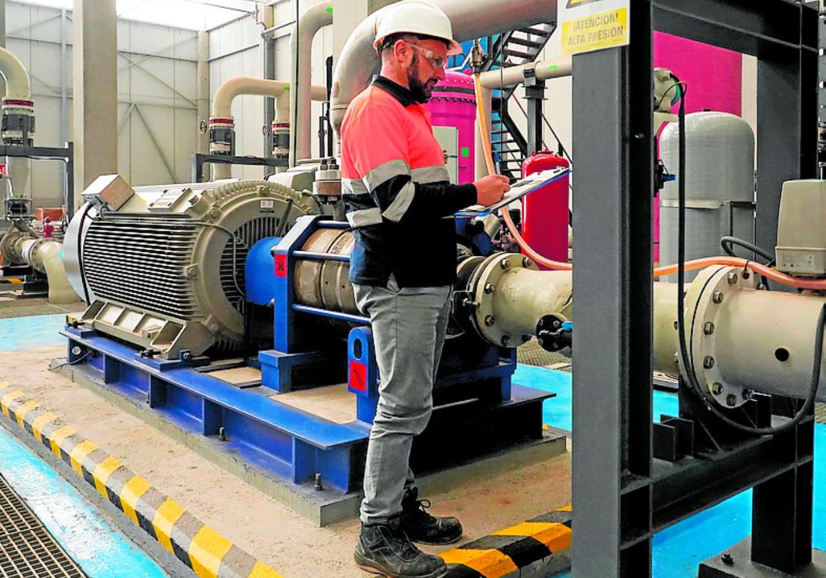 Acuamed aktiviert ersten Vertrag für Entsalzungsanlage in der Axarquía