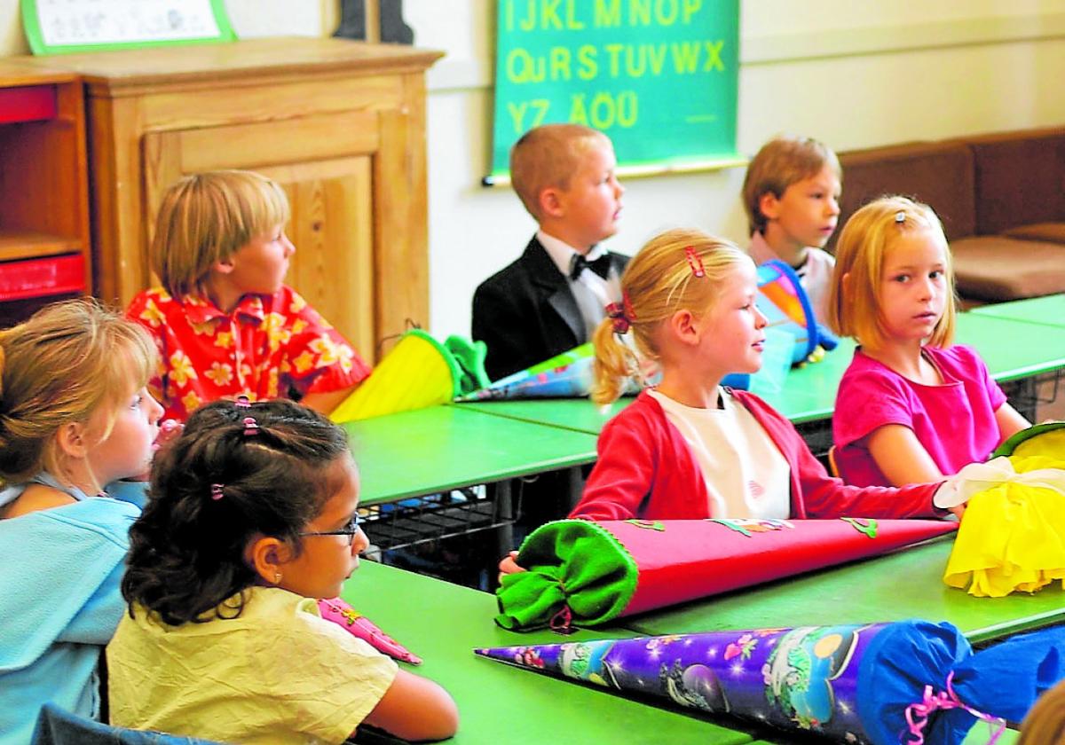 Kinder bei der Einschulung.