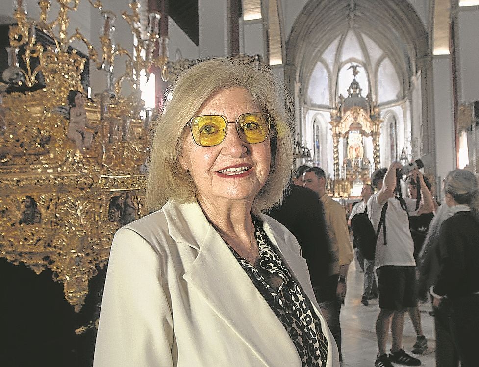 Maruja Vílchez Die einzige 'Hermana Mayor' in der Geschichte Sevillas (bei Los Javieres).