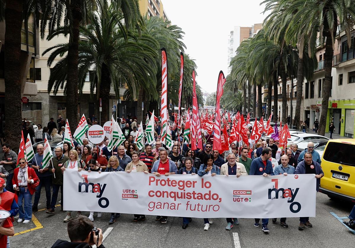 Tausende von Menschen gehen in Málaga auf die Straße, um erkämpfte Arbeitnehmerrechte zu verteidigen