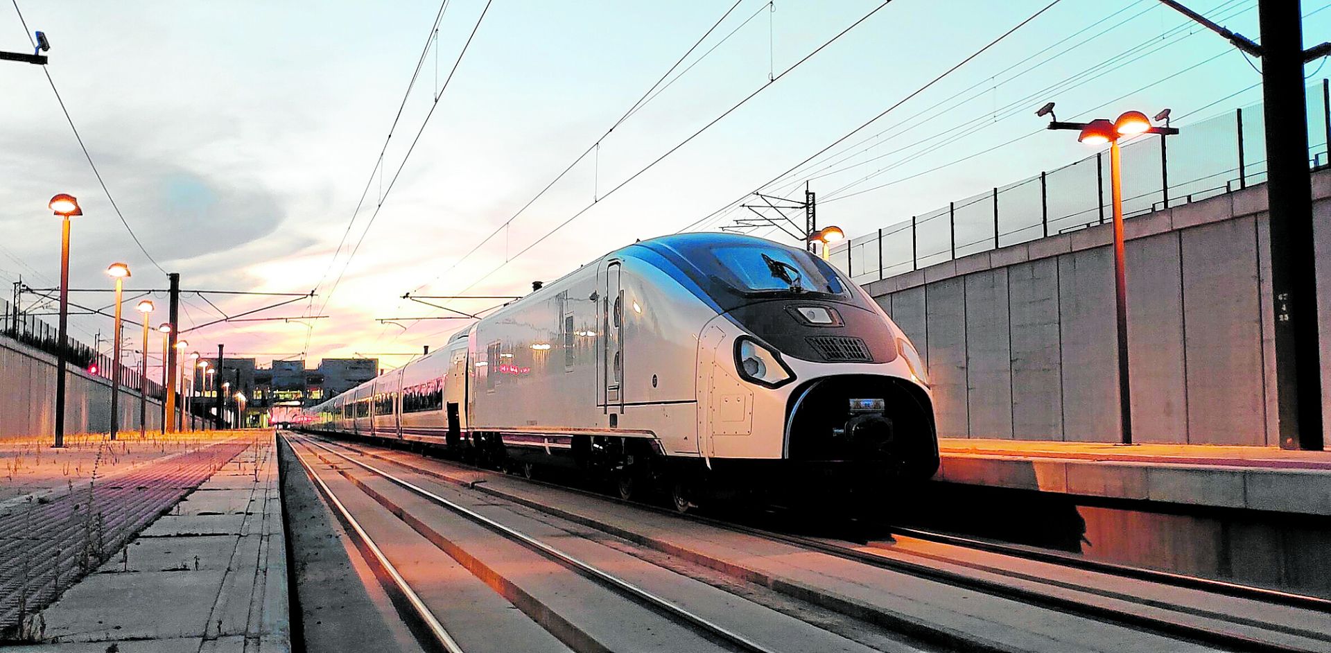 Bald mit nur einem Ticket von Deutschland an die Costa del Sol? Im Bild: Hochgeschwindigkeitszug Talgo Avril bei einer Testfahrt im August 2024.