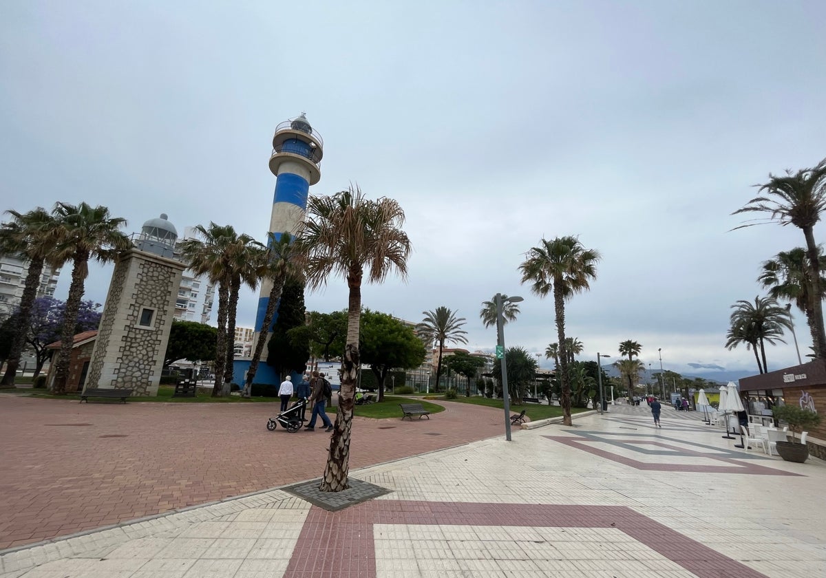 Archivbild der Strandpromenade von Torre del Mar.