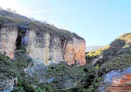 Der Wanderweg 'Tajo del Abanico' ist ein Muss auf der Tour von Alpandeire nach Ronda.