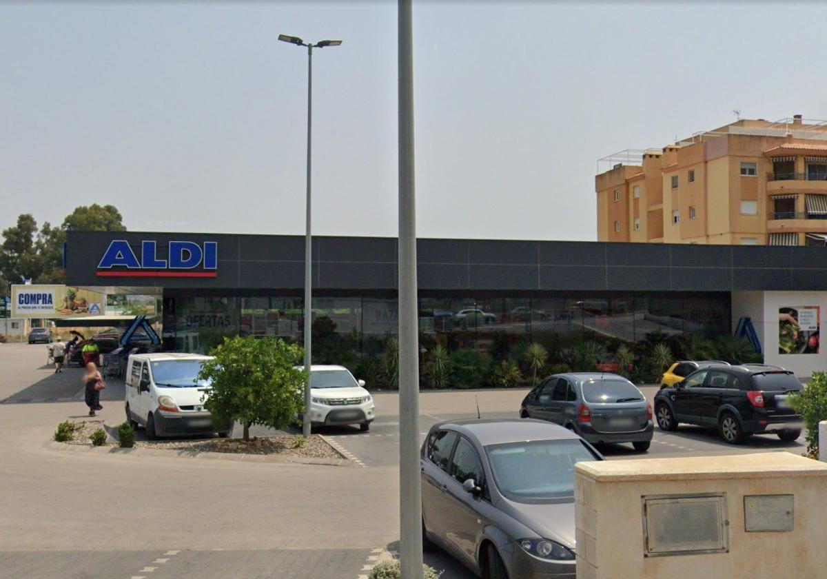Bewaffneter Überfall auf einen Aldi-Supermarkt in Cártama