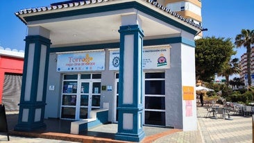 Das Tourismusbüro an der Strandpromende von Torrox Costa.