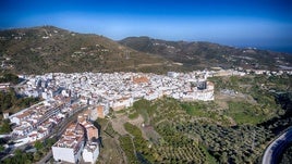 Die Führugen gehen durch Torrox Pueblo.