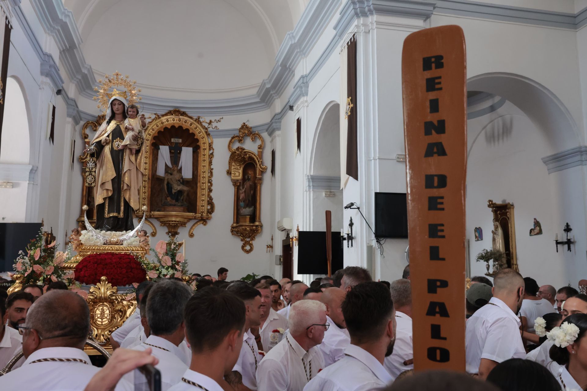 Inicio de la procesión de la Virgen en El Palo