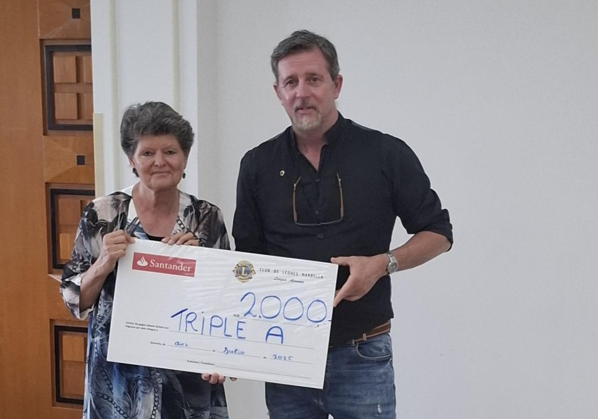 Lions Club spendet 2.000 Euro für Tierheim von Triple A in Marbella