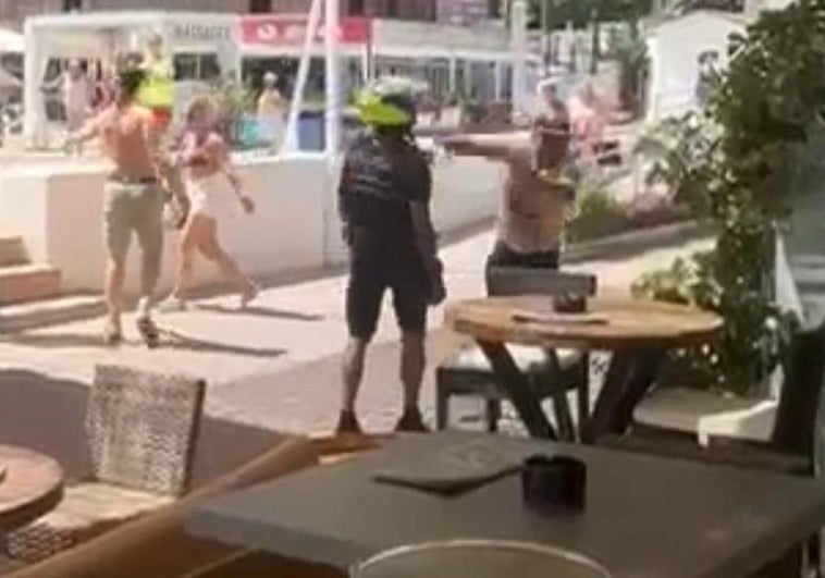 Die Prügelei wurde auf Video aufgezeichnet.