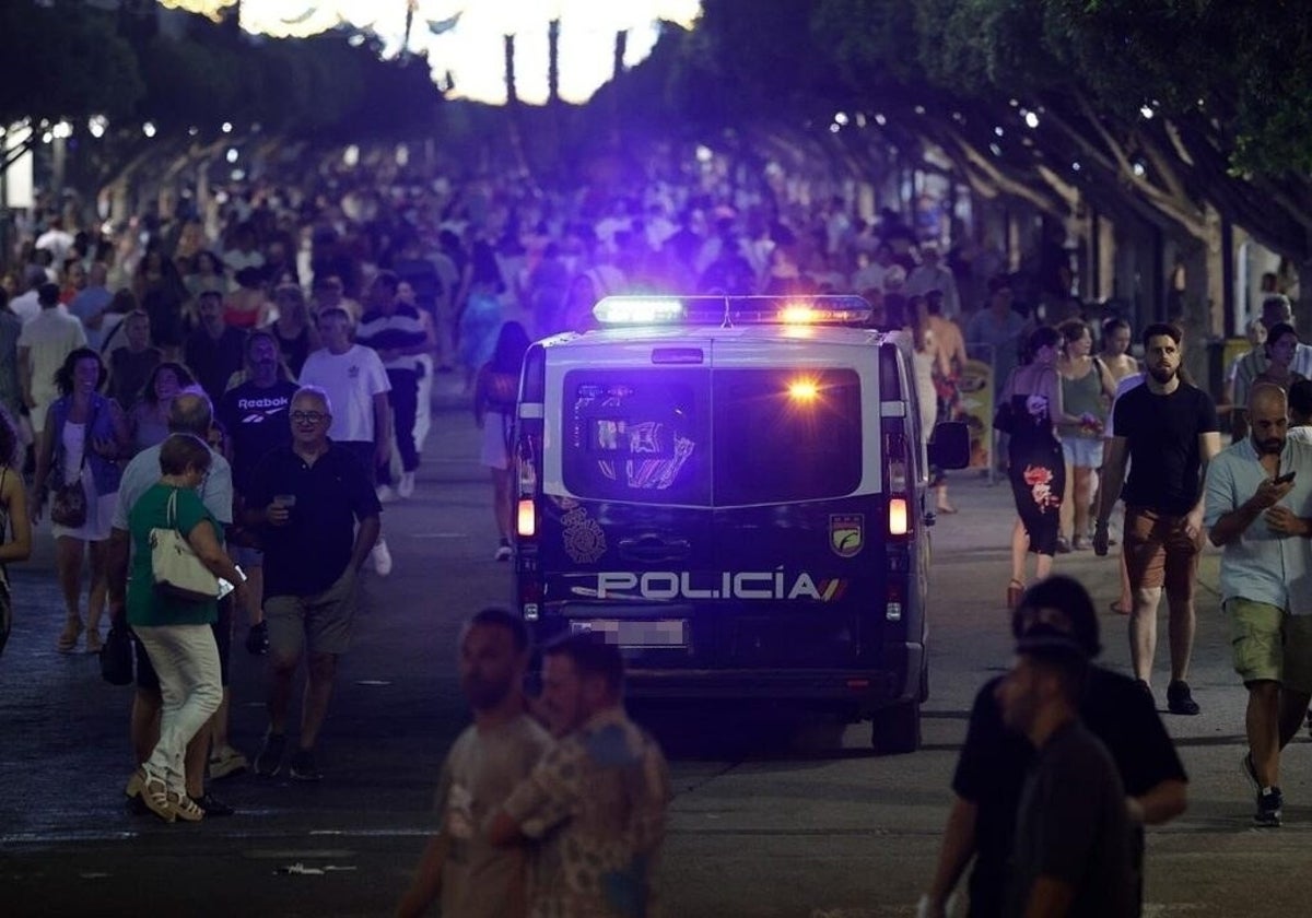 64 Festnahmen und fast 600 Anzeigen wegen Drogen und Waffen auf der Feria von Málaga