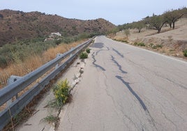 Der aktuelle Zustand der Straße zwischen Benamargosa und Riogordo.