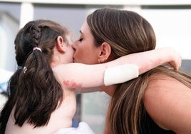 Betroffene Kinder brauchen spezialisierte Pflege.