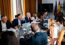 Treffen des Stadtrats und der Junta-Teams zu Los Asperones, diesen Freitag.