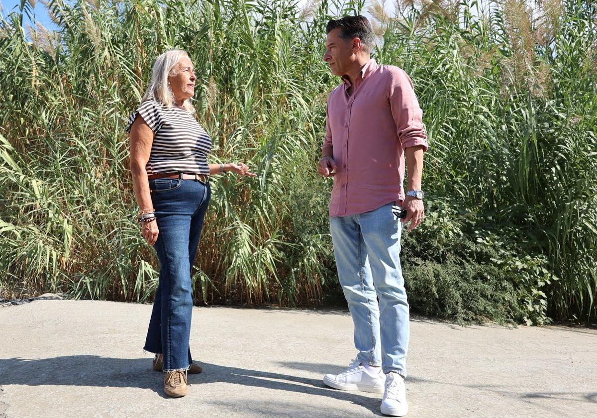 Bürgermeister Óscar Medina und Stadträtin Ana Pérez.