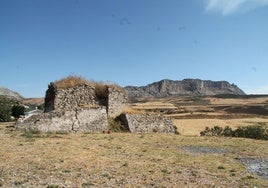 Die Festung von Jévar liegt südlich des Torcal de Antequera.