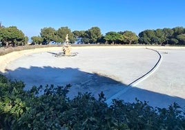 Der Teich im Parque de la Batería ist derzeit noch leer.