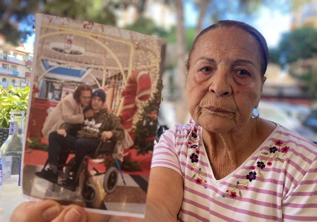 Die Odyssee einer 82-Jährigen aus Benalmádena zu ihrem todkranken Sohn