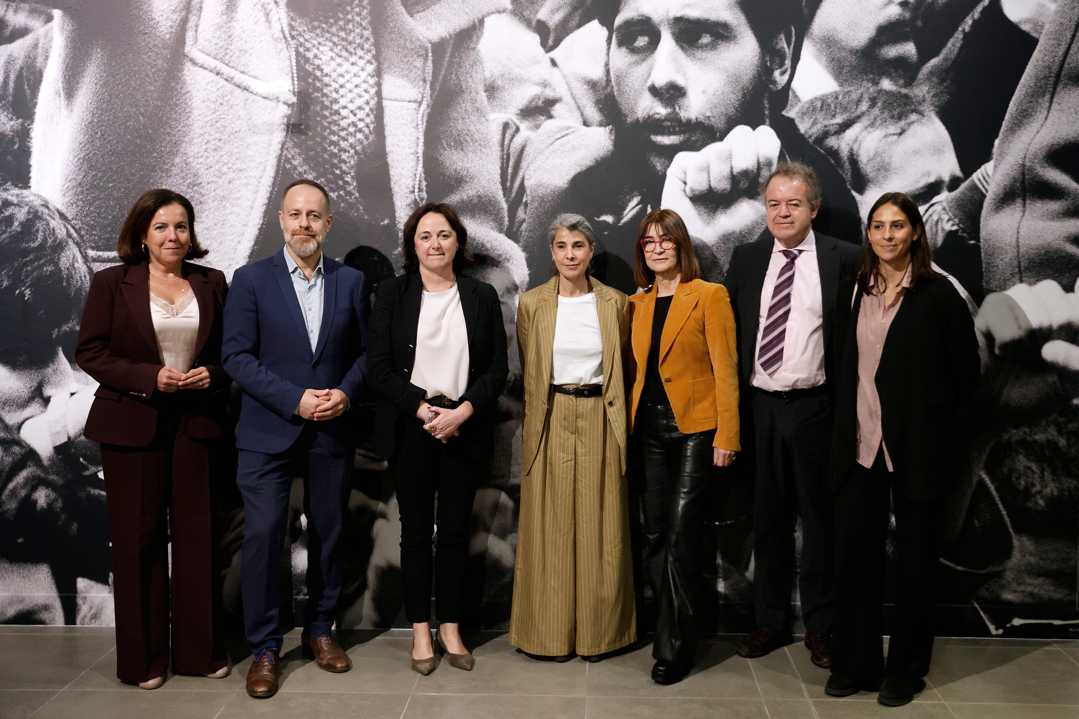 Fotoreporterin Marisa Flórez weiht neue Räumlichkeiten ein