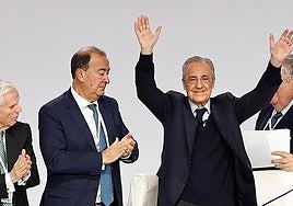 Florentino Pérez, der Präsident von Real Madrid nach seiner Ansprache in der Mitgliederversammlung des Vereins am Sonntag.