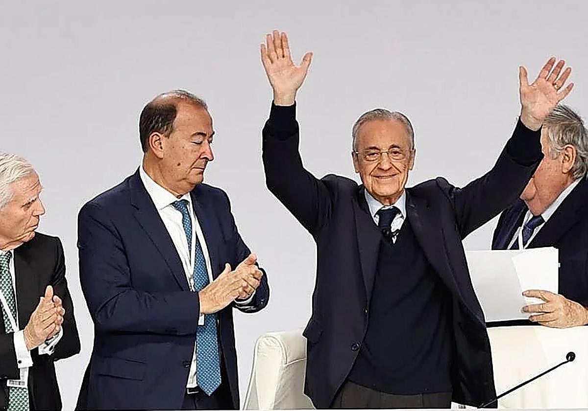 Florentino Pérez, der Präsident von Real Madrid nach seiner Ansprache in der Mitgliederversammlung des Vereins am Sonntag.