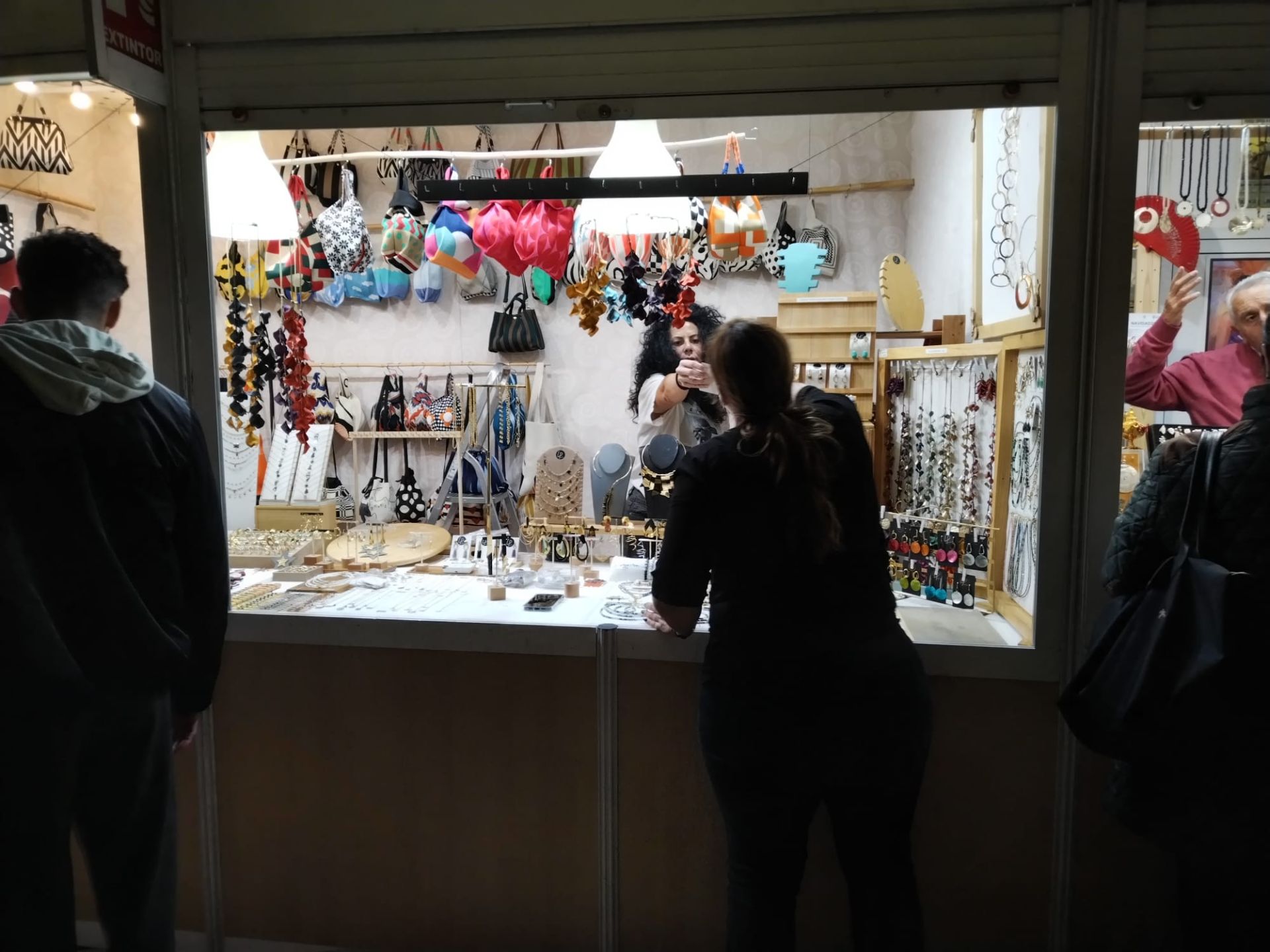 Weihnachtsmarkt am Paseo del Parque in Málaga wieder geöffnet