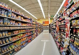 Regale voller hochverarbeiteter Lebensmittel: Und führe uns nicht in Versuchung...