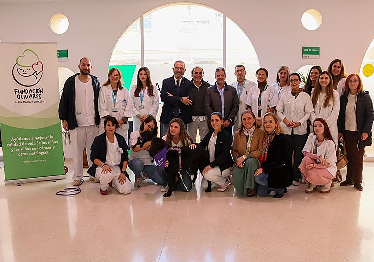 Innovative Hundetherapie für Patienten mit Essstörungen im Hospital Regional in Málaga