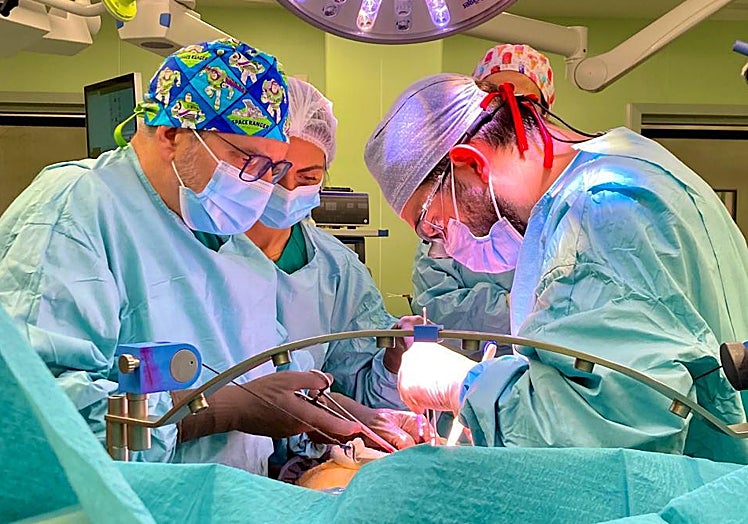 Eine Operation in der Universitätsklinik Hospital Regional.