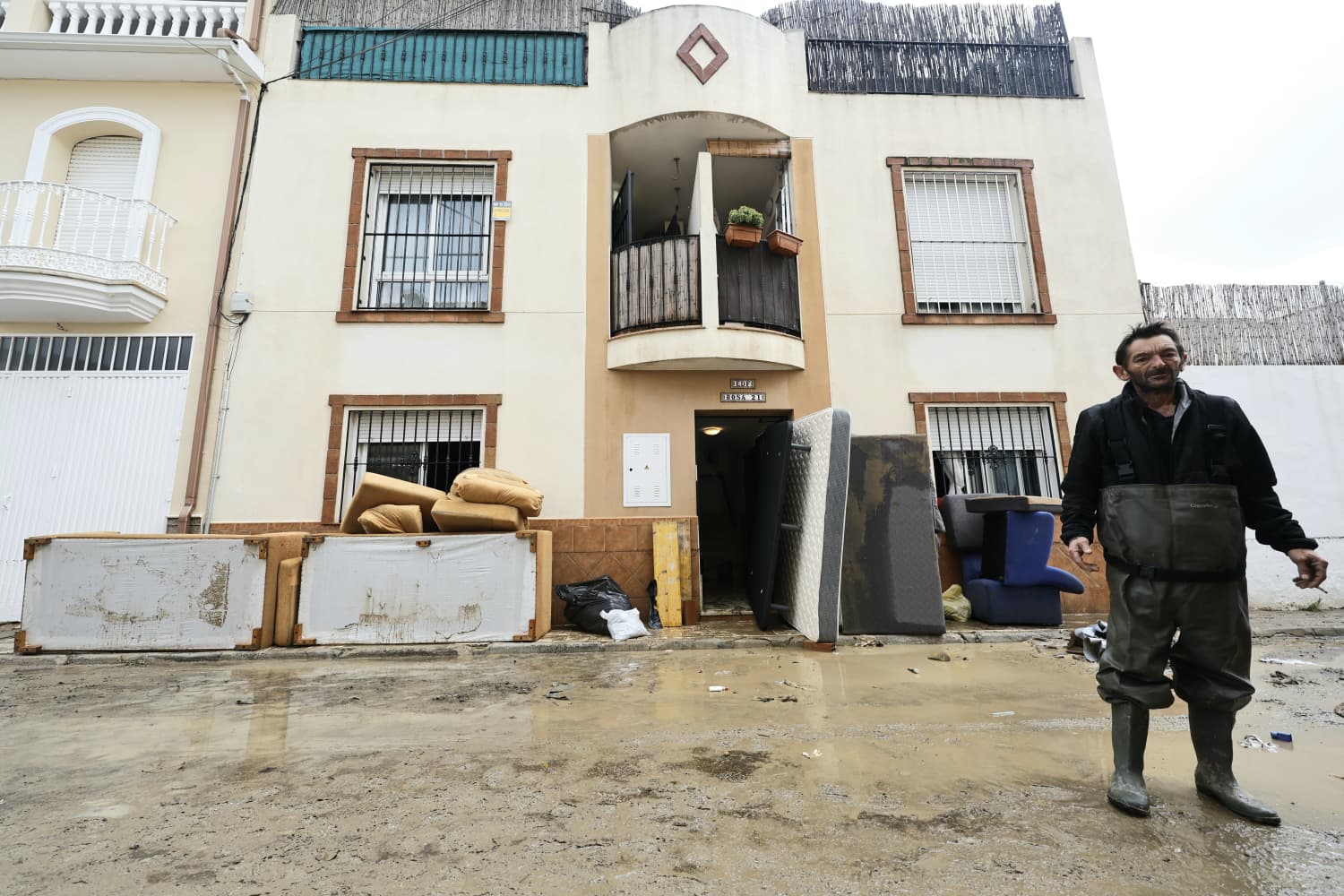 Cártama versucht, sich von der Unwetternacht zu erholen