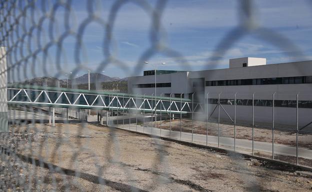 Wave of 31 Covid infections breaks out at a Malaga prison 