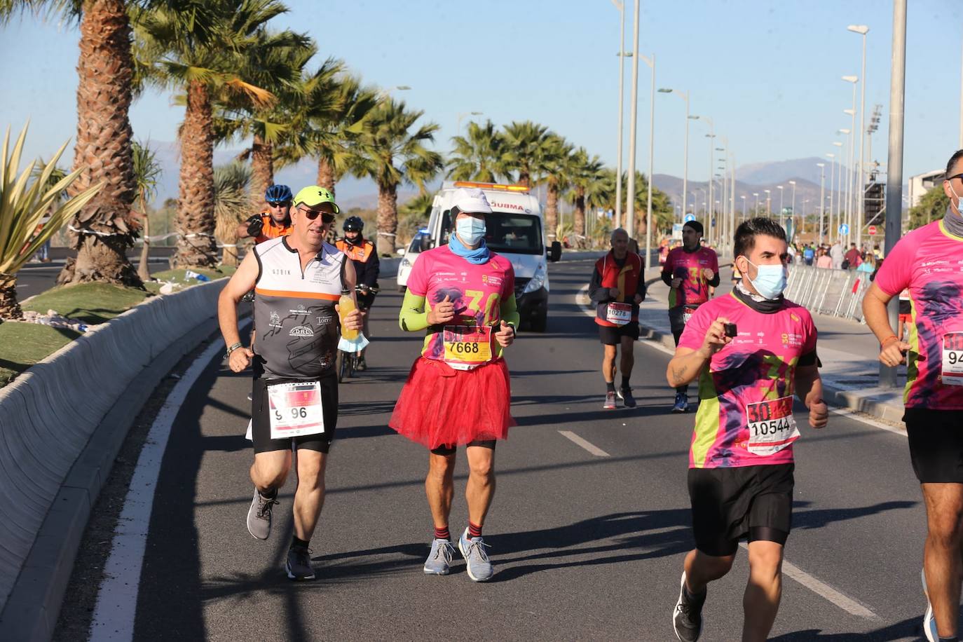 Almost 7,000 people participated in the Malaga half marathon on Sunday.