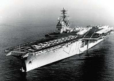 Imagen secundaria 1 - When Malaga basketball played the Sixth Fleet