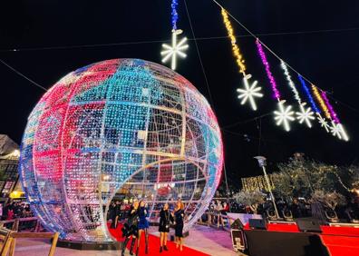 Imagen secundaria 1 - Fuengirola kicks off Christmas with a show by local artists. 