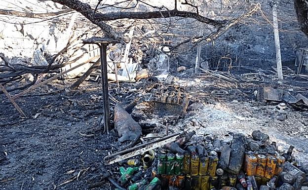 The state of Kayaks Maro, owned by Ettore Russi and Guillermo Som.