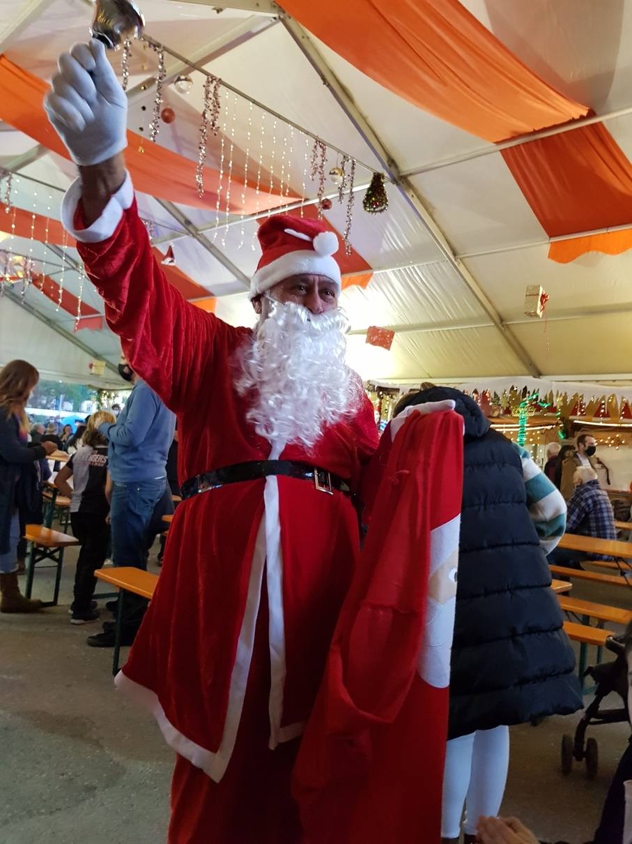 Entertainment at the Torrox International Christmas market.