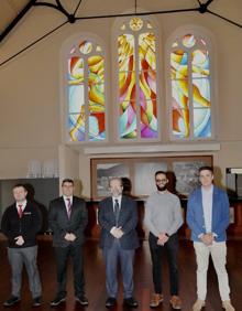 Imagen secundaria 2 - Stained glass windows installed at Gibraltar's Central Hall