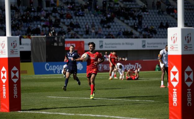 Spain score a try in their first game of the day. 