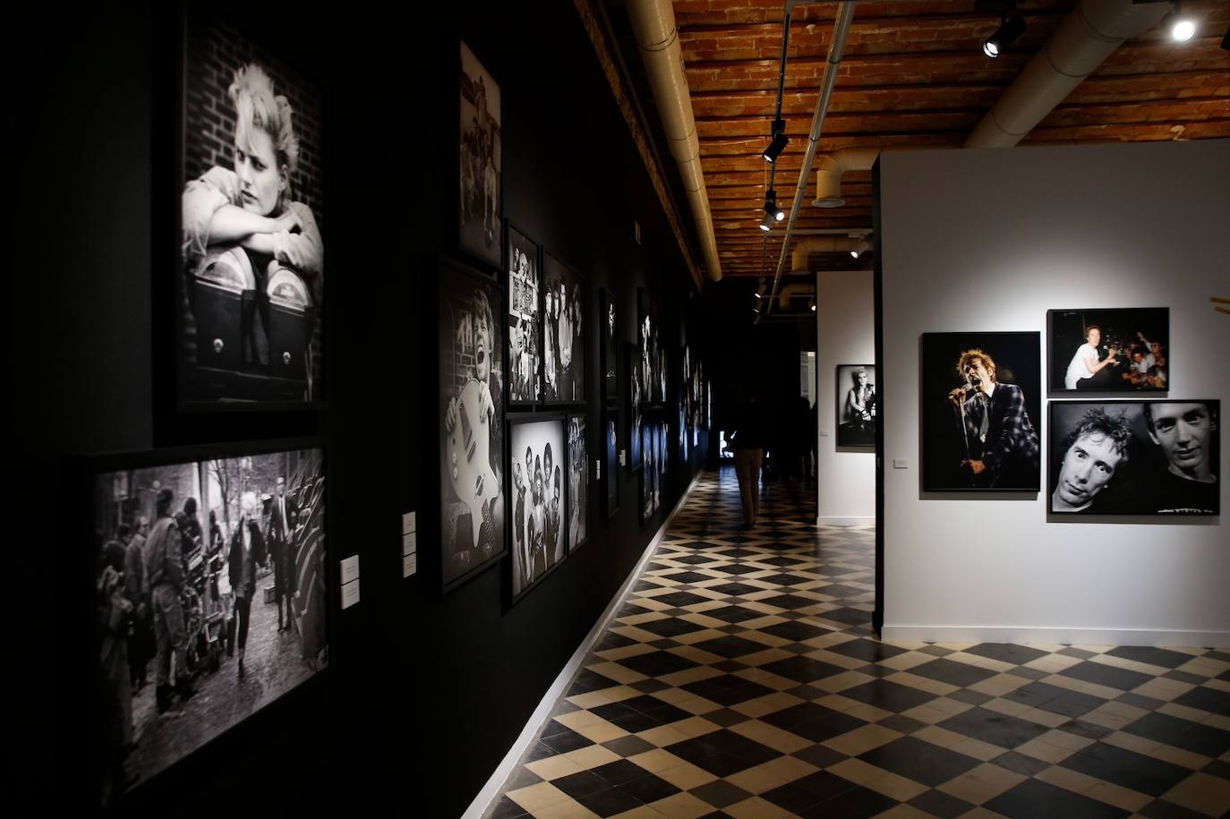 Photos of The Clash, The Slits, Billy Idol and The Ramones revive the wildest, music of the 70s and 80s through the lens of Michael Grecco 