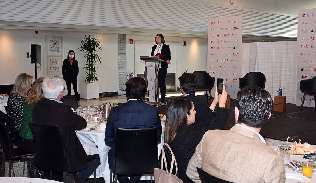 Representatives of Marbella town hall, Prime Invest, Triay Lawyers, and Iago Milet architecture studio at the event organised by SUR in English.