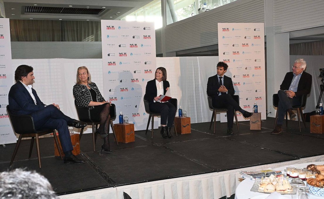 Representatives of Marbella town hall, Prime Invest, Triay Lawyers, and Iago Milet architecture studio at the event organised by SUR in English.