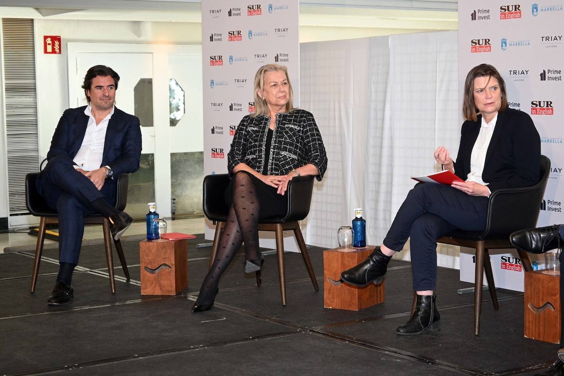 Representatives of Marbella town hall, Prime Invest, Triay Lawyers, and Iago Milet architecture studio at the event organised by SUR in English.