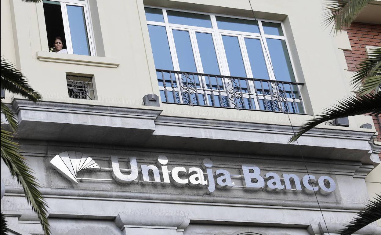 Fundación Unicaja is the largest shareholder in Unicaja Banco. 