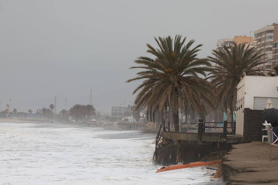Photographs of the damage to the beaches of the Costa del Sol due to the storm