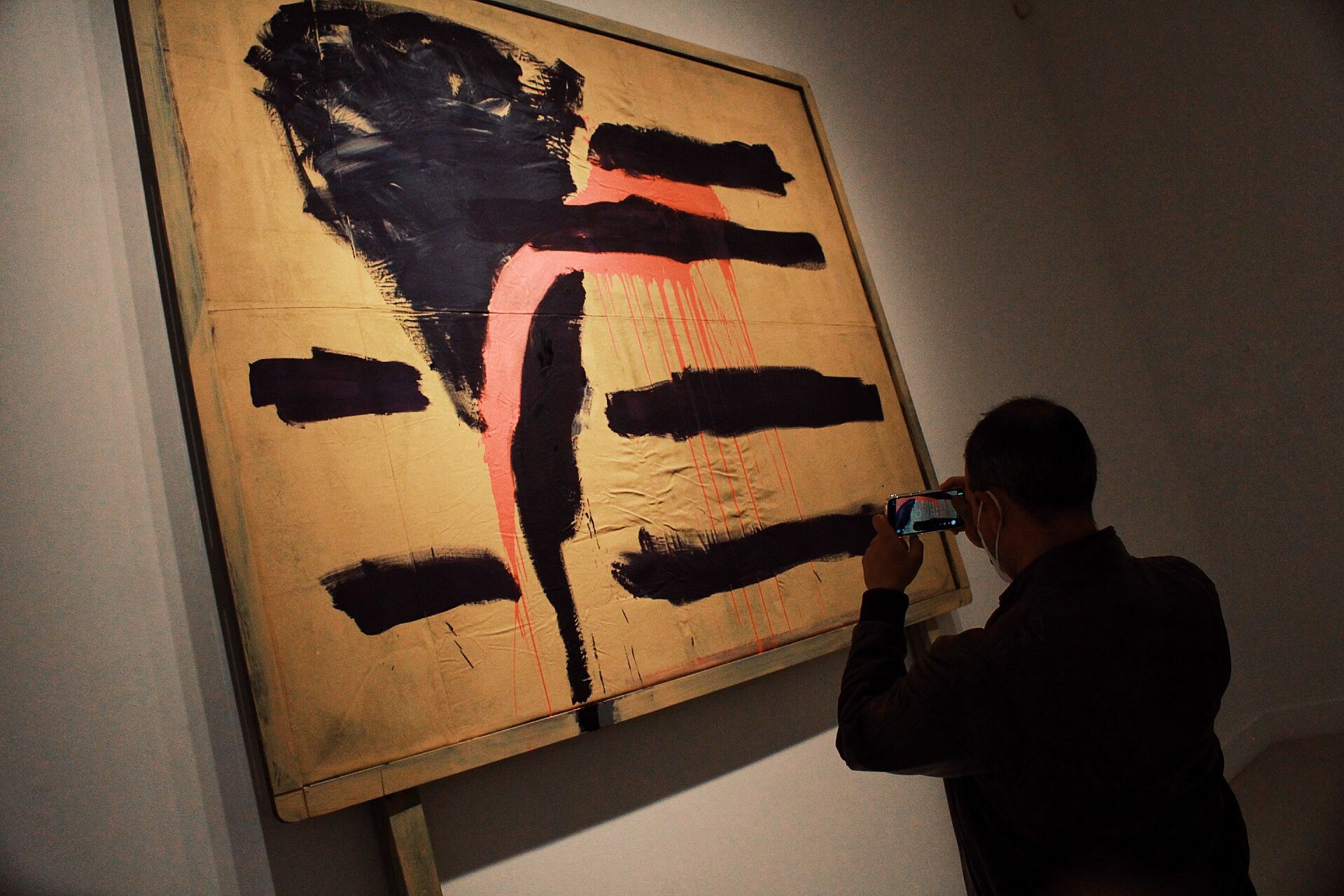 The North American artist recreates traditional Spanish paintings.