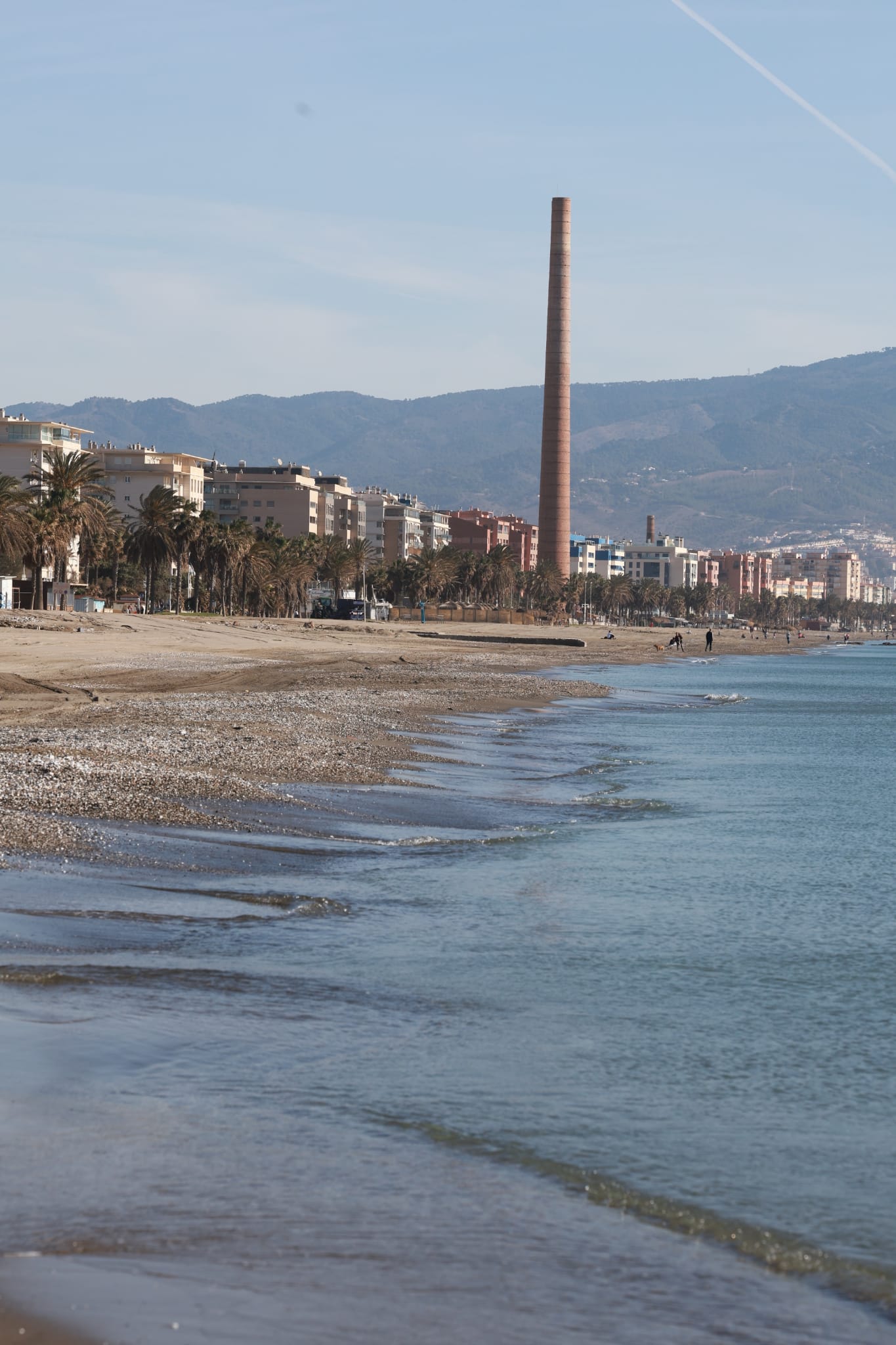 Working against the clock on the Huelin and La Malagueta beaches in Malaga city, and also on the beaches of Torremolinos