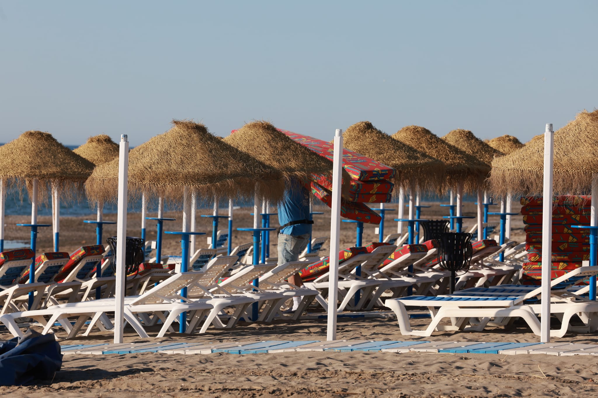 Working against the clock on the Huelin and La Malagueta beaches in Malaga city, and also on the beaches of Torremolinos