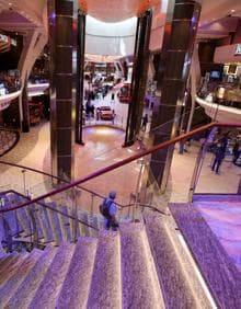 Imagen secundaria 2 - This is what it is like on the largest cruise ship in the world