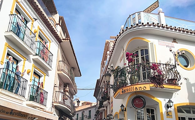 The iconic place for foreign tourists. 